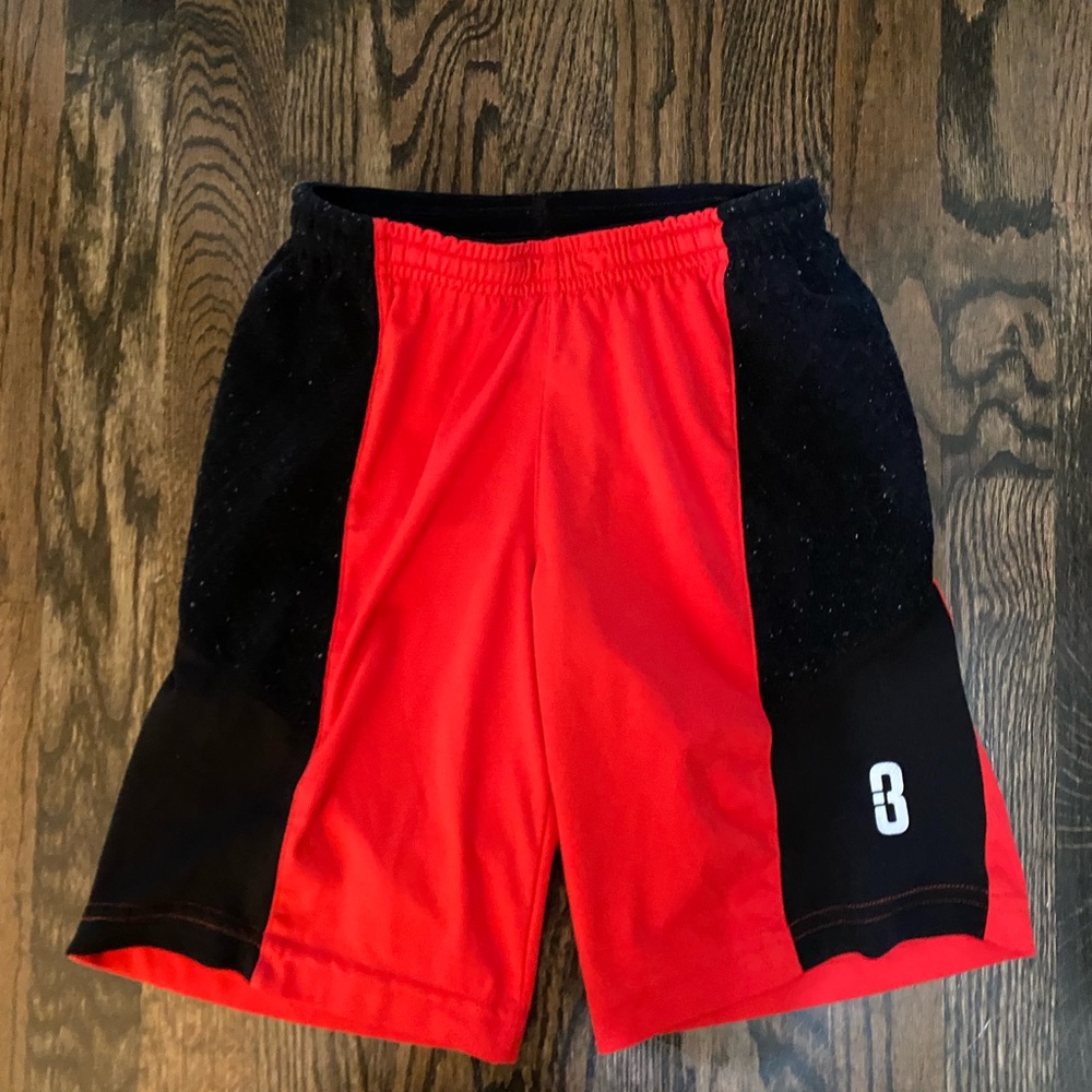 Boys basketball shorts size small